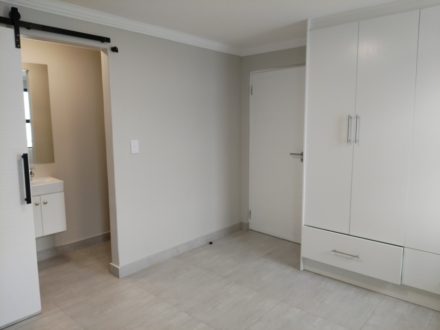 To Let 2 Bedroom Property for Rent in Struisbaai Western Cape